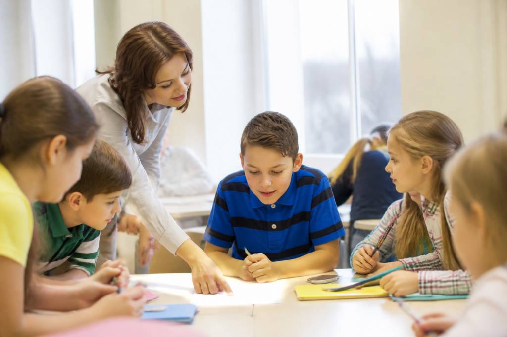 Apprendre autrement grâce aux pédagogies actives : méthodes et exemples en classe